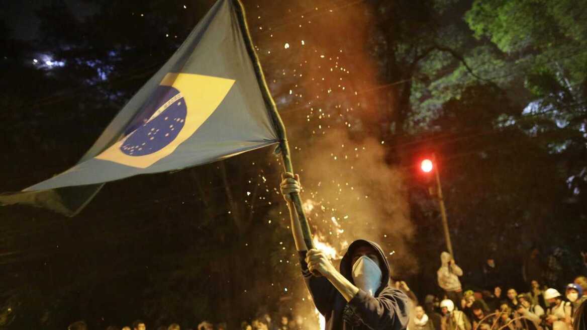 Κατεβάζουν το στρατό στη Βραζιλία για τις διαδηλώσεις 